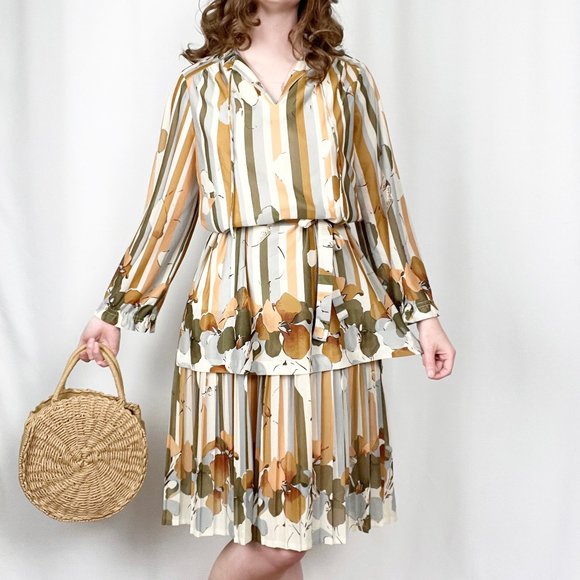 Stunning Vintage Mid Century Modern Pleated Striped Dress Oversized Set 50s 60s - Picture 3 of 10